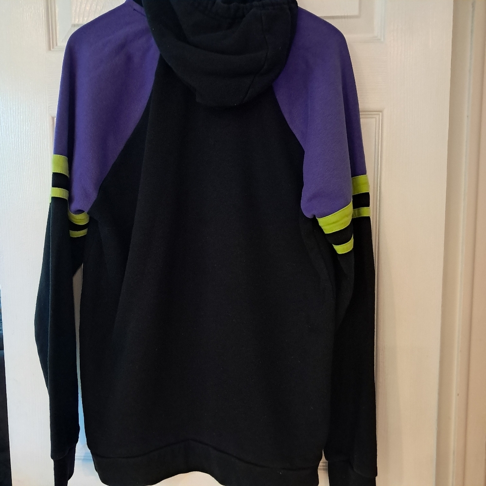 Women's Disney - Our Universe black & purple Hoodie | Size L - Picture 5 of 7